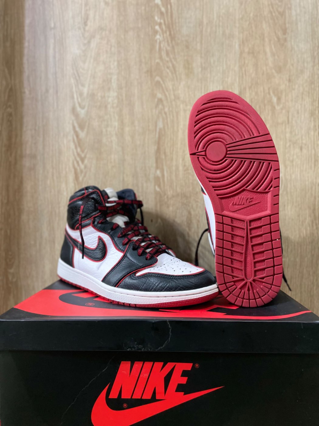 Compra Nike Air Jordan 1 AJ1 Nueva 1 Zapatos Bloodline Alta OG Baloncesto  Calidad Hombres 1s Negro Dedo Del Pie Rojos US7 13 Tamaño Hombres  Entrenadores Deportivos Zapatillas Deporte Caja Barato 